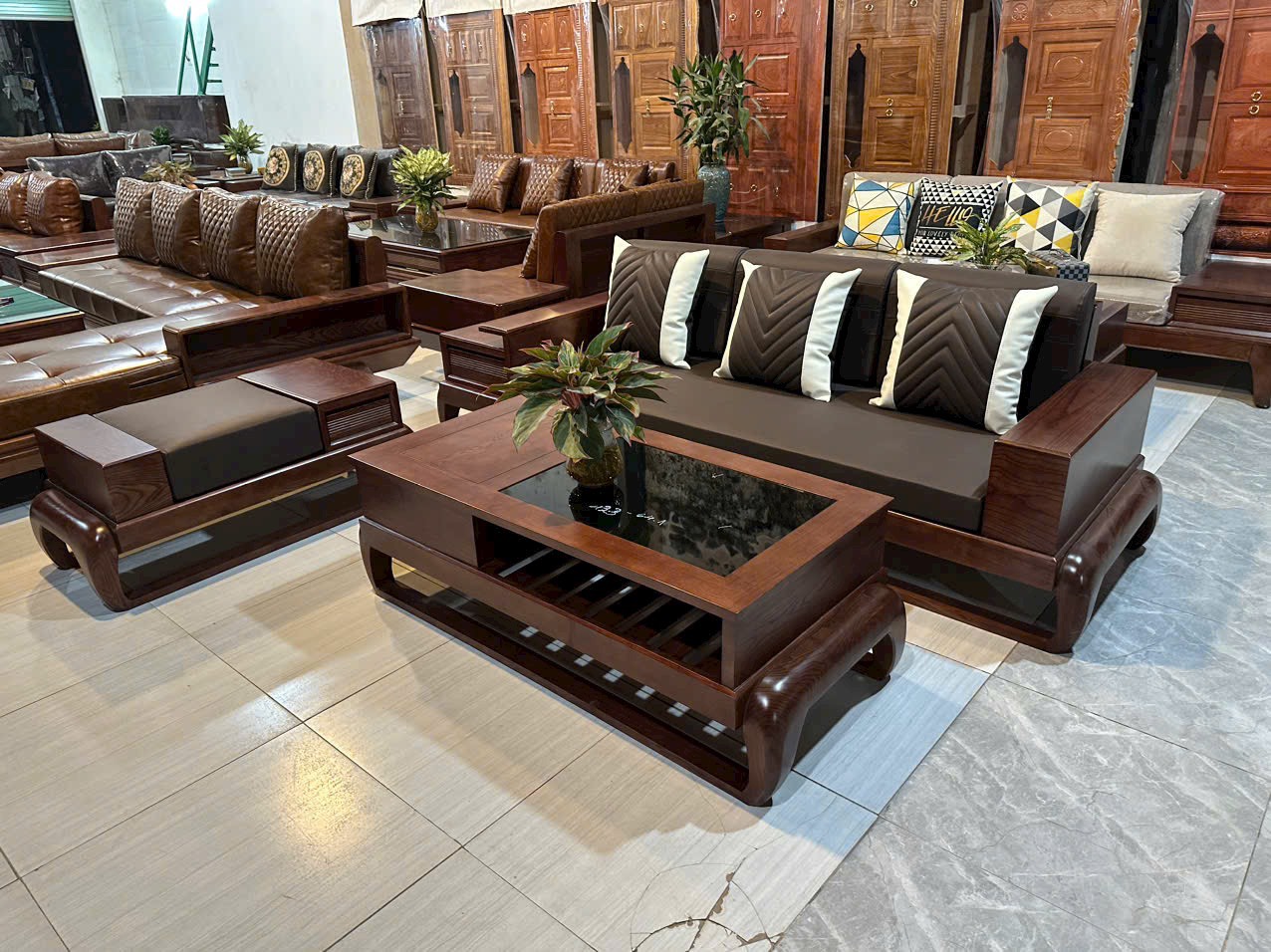 Bộ sofa góc chân quyến gỗ sồi nga