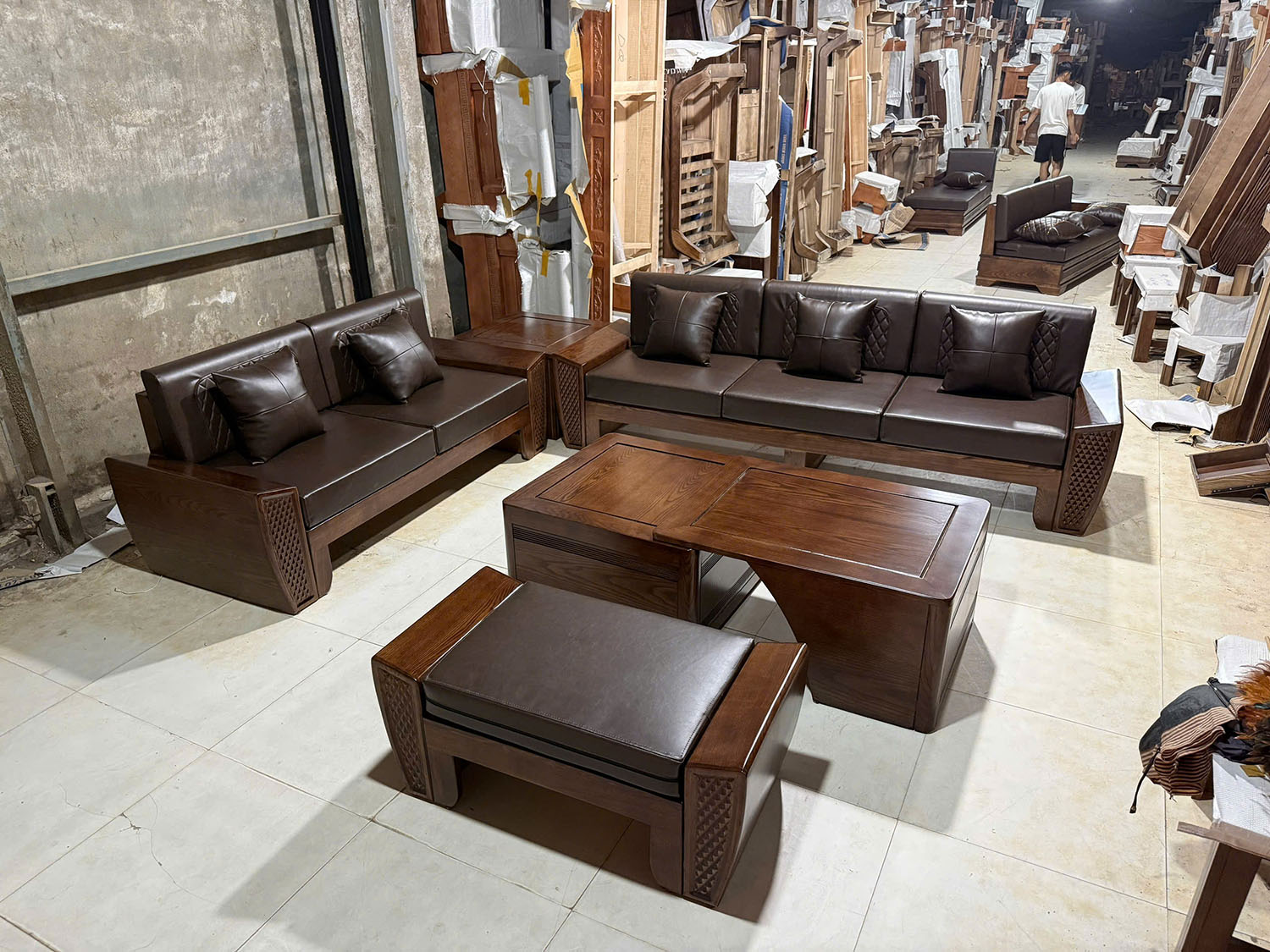 Sofa gỗ sồi Nga kiểu dáng Hoàng Gia sang trọng